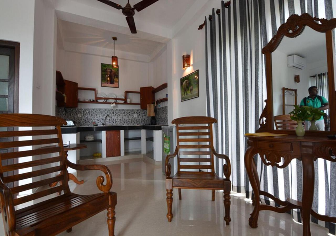 Seaview Deepal Villa Unawatuna Quarto foto